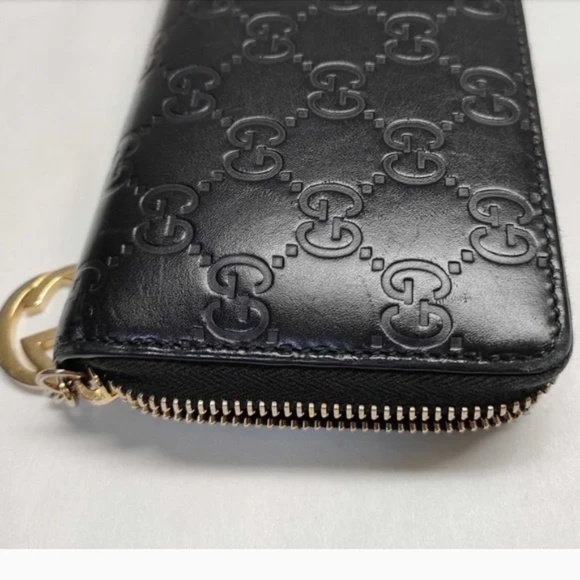 ❤️Gucci USED Sima Emboseed Black Zippy *PRE-LOVED - Picture 3 of 9
